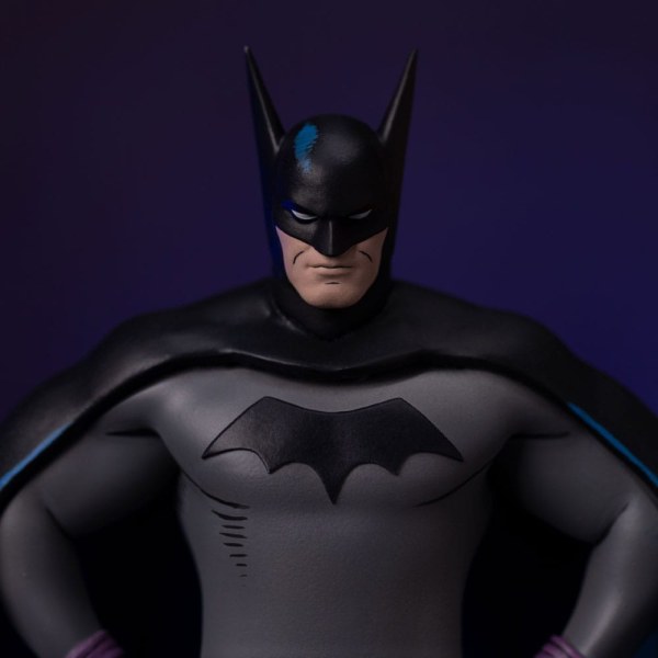 Estatuilla DC 10 1 Scale Batman Detective 85 Aniversario 26 cm