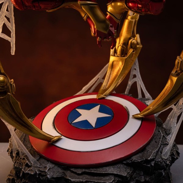 Estatuilla Marvel Deluxe Art 10 1 Hombre Araña Iron Armor Comics (CCXP Exclusive 2024) 24 cm