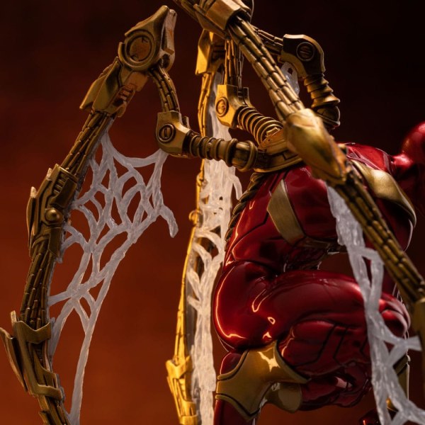 Estatuilla Marvel Deluxe Art 10 1 Hombre Araña Iron Armor Comics (CCXP Exclusive 2024) 24 cm