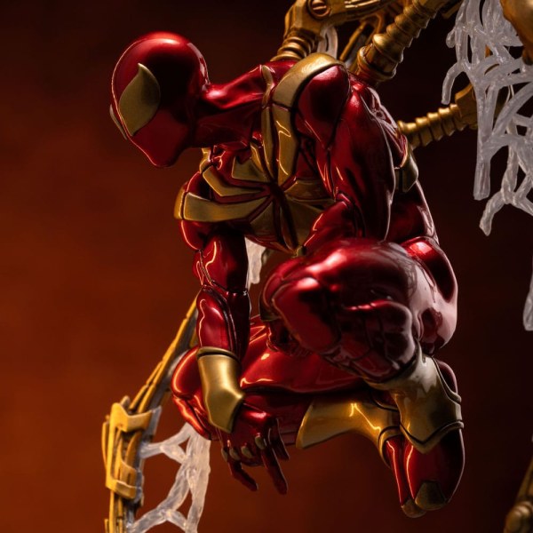 Estatuilla Marvel Deluxe Art 10 1 Hombre Araña Iron Armor Comics (CCXP Exclusive 2024) 24 cm