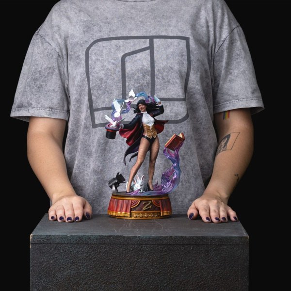 Estatuilla DC 10 1 Scale Zatanna 27 cm
