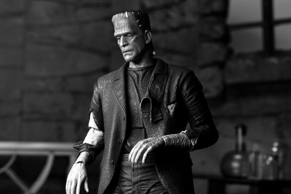 Figura de Universal Monsters Ultimate Frankenstein's Monster (La Novia de Frankenstein) (B&N) 18 cm