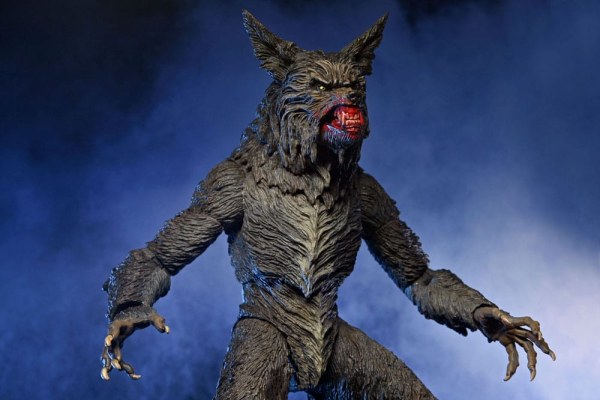 Figura de hombre lobo definitivo de Howls de 23 cm