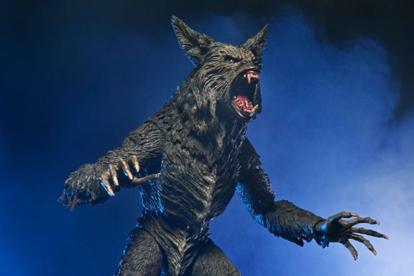 Figura de hombre lobo definitivo de Howls de 23 cm