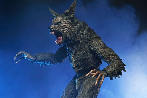 Figura de hombre lobo definitivo de Howls de 23 cm
