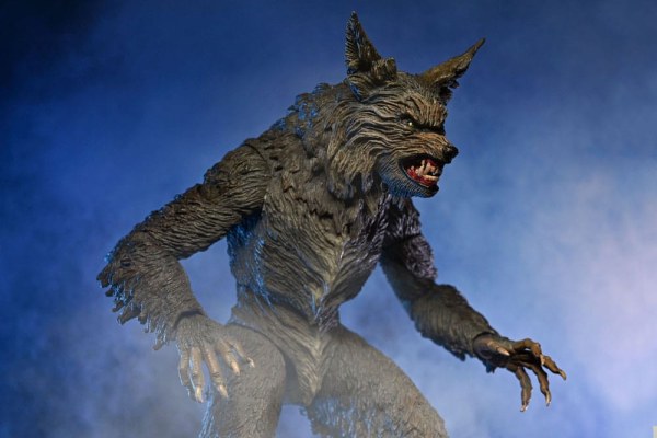 Figura de hombre lobo definitivo de Howls de 23 cm