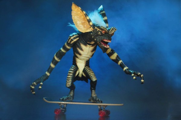 Figuras de Gremlins Evolución de un Gremlin Caja 40 Aniversario 18 cm