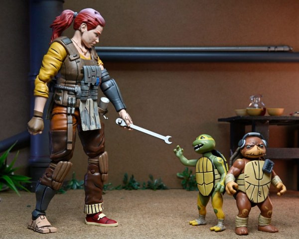 Figura Tortugas Ninja (Los Últimos Ronin Los Años Perdidos) Synja Grammy April con Baby Yi y Moja 18 cm