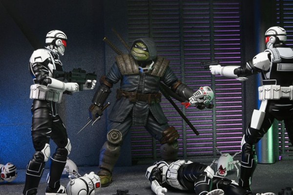 Figura de Synja Commando con Mousers de las Tortugas Ninja (Los Últimos Ronin) 18 cm
