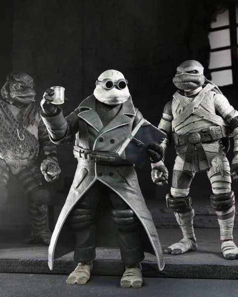 Pack 4 figuras Tortugas Ninja Universal Monsters x Teenage Mutant Ninja Turtles Blanco y Negro 18 cm