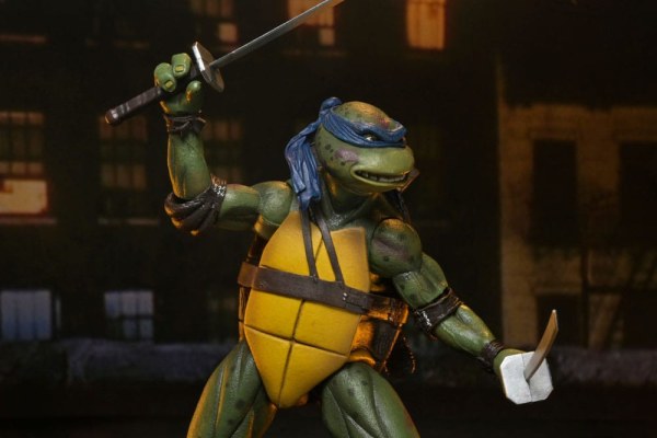 Figura de Shredder vs. Leo de las Tortugas Ninja (Película de 1990) Batalla en el tejado, 18 cm