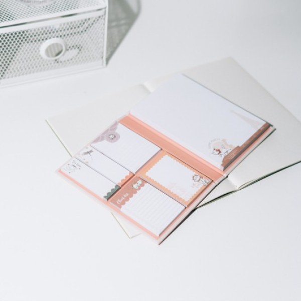 CUADERNO ADHESIVO - DISNEY LOS ARISTOGATOS