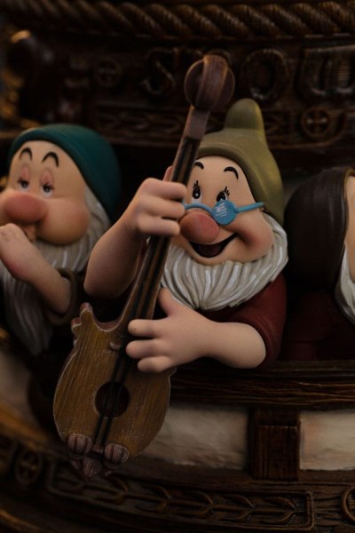 Estatuilla de Blanca Nieves y los 10 enanitos Escala de arte 1 Blanca Nieves y Dopey Edición Deluxe 21 cm