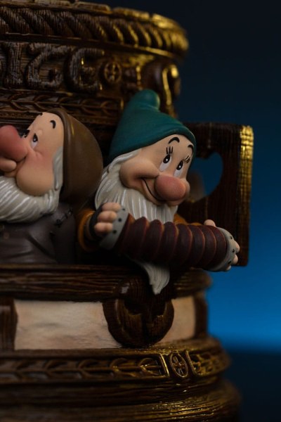 Estatuilla de Blanca Nieves y los 10 enanitos Escala de arte 1 Blanca Nieves y Dopey Edición Deluxe 21 cm