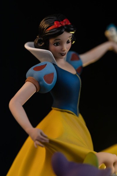 Estatuilla de Blanca Nieves y los 10 enanitos Escala de arte 1 Blanca Nieves y Dopey Edición Deluxe 21 cm