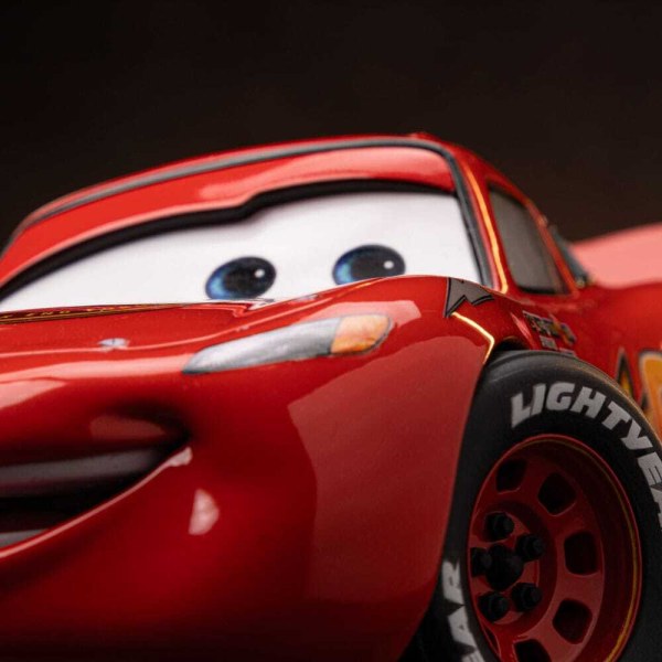 Estatuilla de 10 1 Scale Rayo Mcqueen 11 cm