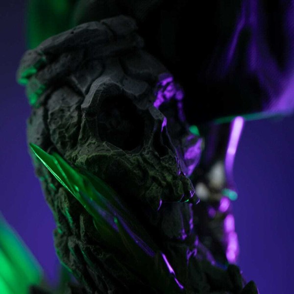 Estatuilla Diorama El Guantelete del Infinito Marvel Legends Escala de Arte 1 Infinity Doctor Doom Edición Deluxe 42 cm