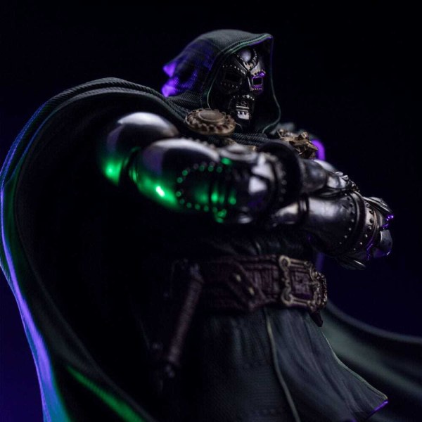 Estatuilla Diorama El Guantelete del Infinito Marvel Legends Art Scale 1 Infinity Doctor Doom 30 cm