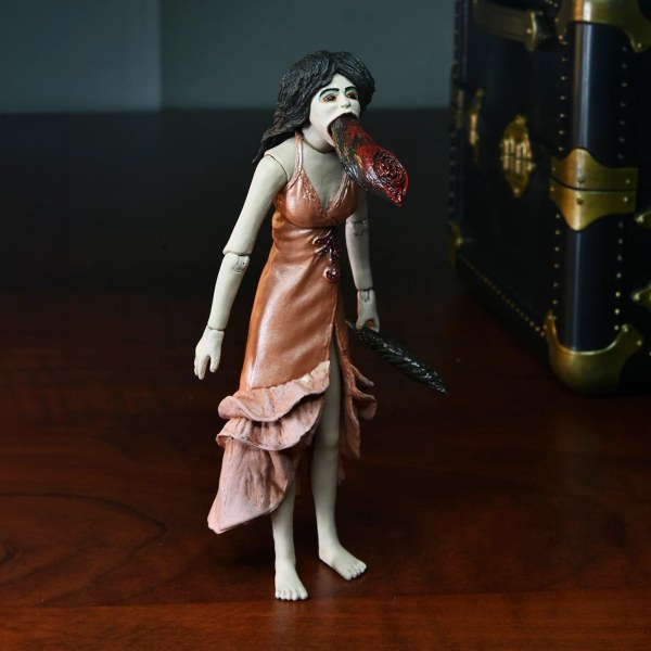 TITULAR - FIGURA DE ACCIÓN A ESCALA DE 7" - MUJER SANGUIJUELA Y ESTUCHE DE TÍTERES DE TOULON, PAQUETE DE 2