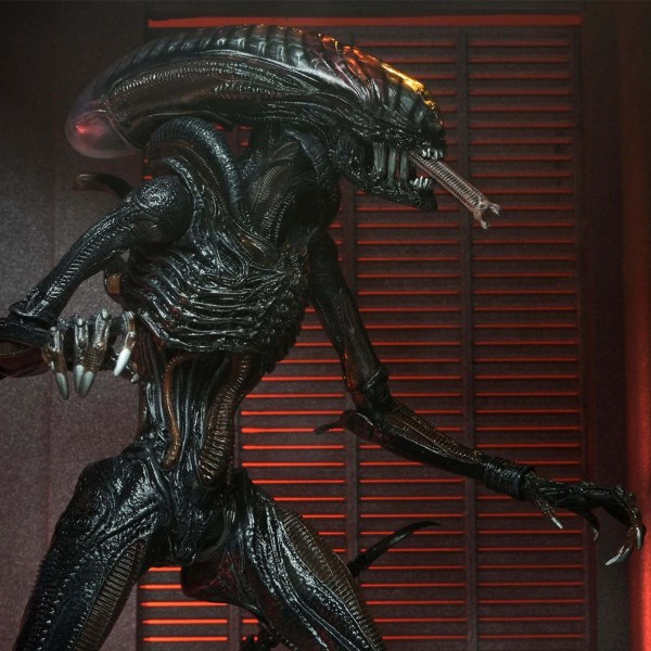 ALIEN: RÓMULO - FIGURA DE ACCIÓN A ESCALA DE 7" - XENOMORFO QUEMADO DEFINITIVO