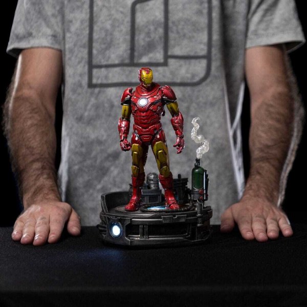 Estatuilla Marvel 1 Deluxe Art Scale Iron Man Unleashed 23 cm - 10 dañado