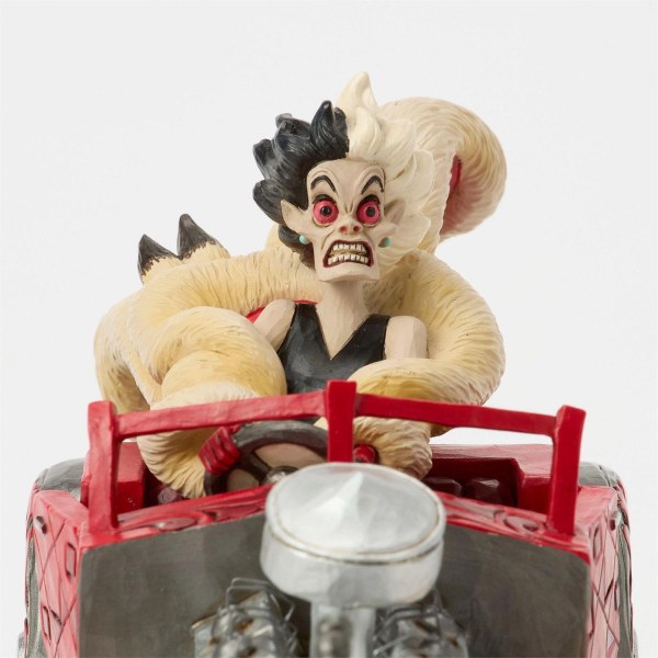 CRUELLA EN EL MUSICAL DE COCHES - DISNEY TRADITIONS