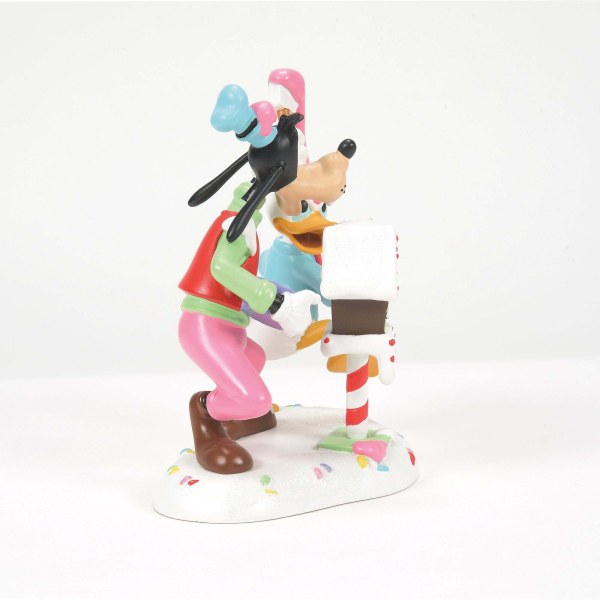 DONALD Y GOOFY HACEN UN LÍO - DISNEY VILLAGE