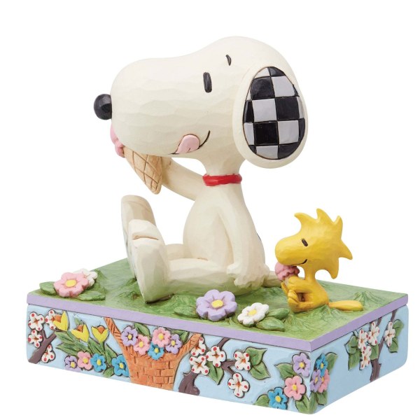 SNOOPY COMIENDO HELADO - Peanuts