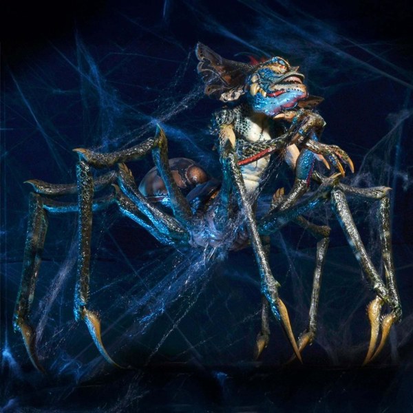 GREMLINS 2 - FIGURA DE ACCIÓN A ESCALA - GREMLIN ARAÑA EN CAJA DE LUJO