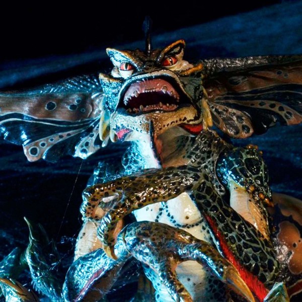 GREMLINS 2 - FIGURA DE ACCIÓN A ESCALA - GREMLIN ARAÑA EN CAJA DE LUJO