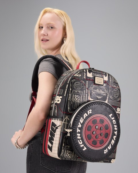 MOCHILA DE MOCHILAS COMPLETO DE CARS - DISNEY PIXAR LOUNGEFLY