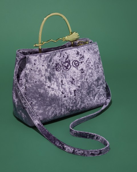 BOLSO DE MANO DE TERCIOPELO CON ASA DE ESCOBA - DISNEY LOUNGEFLY ABRACADABRA