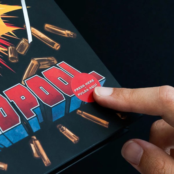 CUADERNO PREMIUM A5 CON LUZ - MARVEL DEADPOOL