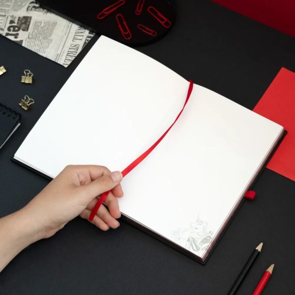 CUADERNO PREMIUM A5 CON LUZ - MARVEL DEADPOOL