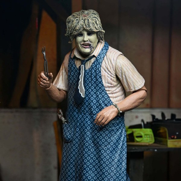 LA MATANZA DE TEXAS - FIGURA DE ACCIÓN A ESCALA DE 7" - 50 ANIVERSARIO ULTIMATE LEATHERFACE