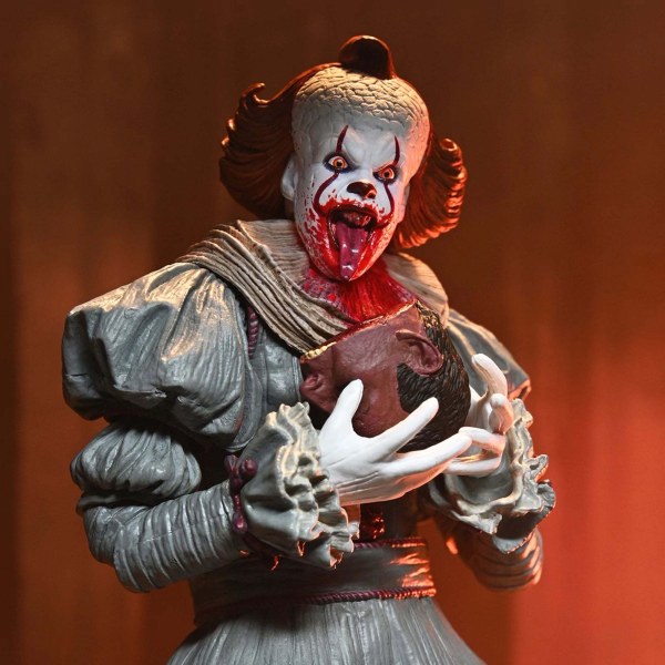 BIENVENIDO A DERRY - FIGURA DE ACCIÓN A ESCALA DE 7" - ULTIMATE PENNYWISE