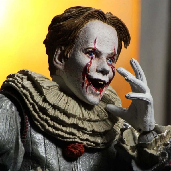 IT CAPÍTULO 2 - FIGURA DE ACCIÓN A ESCALA DE 7" - ULTIMATE PENNYWISE (PELÍCULA DE 2019)