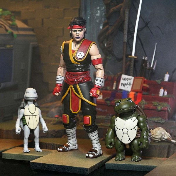 TORTUGAS NINJA ADOLESCENTES MUTANTES (LOS ÚLTIMOS RONIN - LOS AÑOS PERDIDOS) - FIGURA DE ACCIÓN A ESCALA DE 7” - CASEY MARIE CON EL BEBÉ ODYN Y UNO