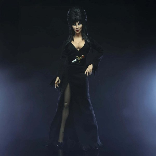 ELVIRA- FIGURA VESTIDA DE 8”-ELVIRA