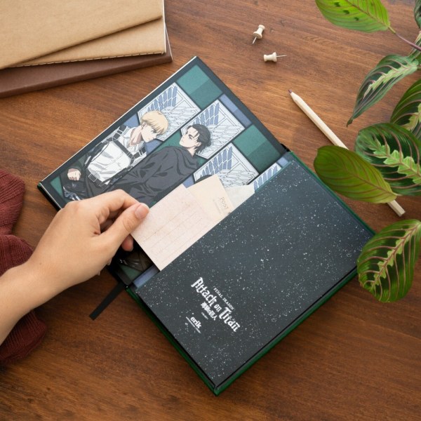 CUADERNO PREMIUM A5 - ATAQUE A LOS TITANES