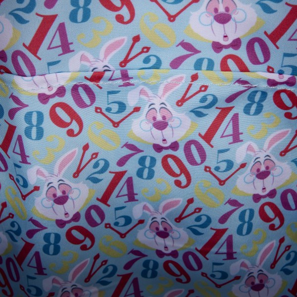 MINI MOCHILA CONEJO BLANCO - LOUNGEFLY DISNEY ALICIA EN EL PAÍS DE LAS MARAVILLAS