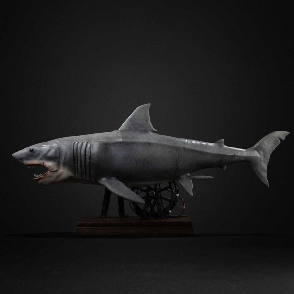Art Scale Deluxe Steven Spielberg Tiburón 50 aniversario 27 cm - Iron Studios Tiburón