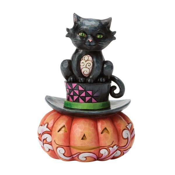 GATO NEGRO SENTADO SOBRE UN SOMBRERO - HEARTWOOD CREEK