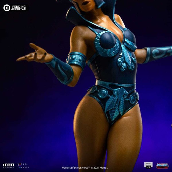 Estatuilla Masters of the Universe 1 10 Scale Evil-Lyn Variante de color 28 cm