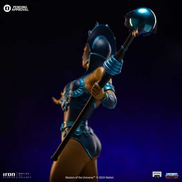 Estatuilla Masters of the Universe 1 10 Scale Evil-Lyn Variante de color 28 cm