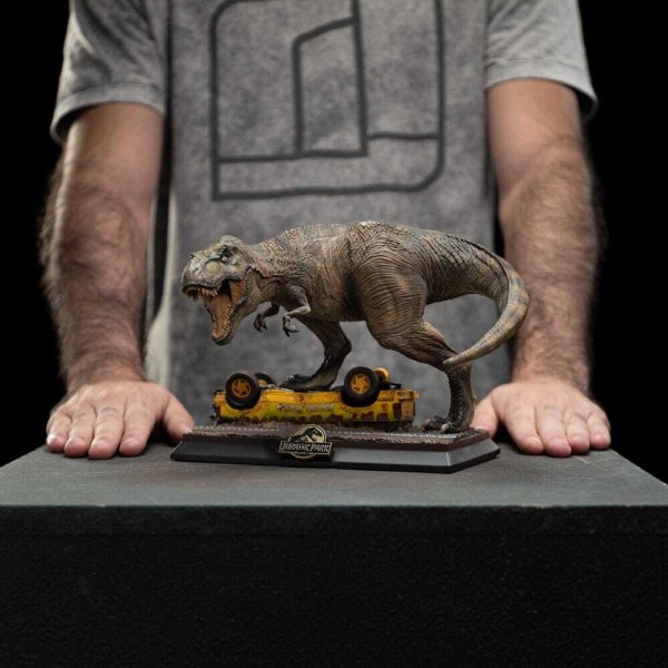 Estatuilla de Jurassic Park Icons T-Rex Attack de 15 cm