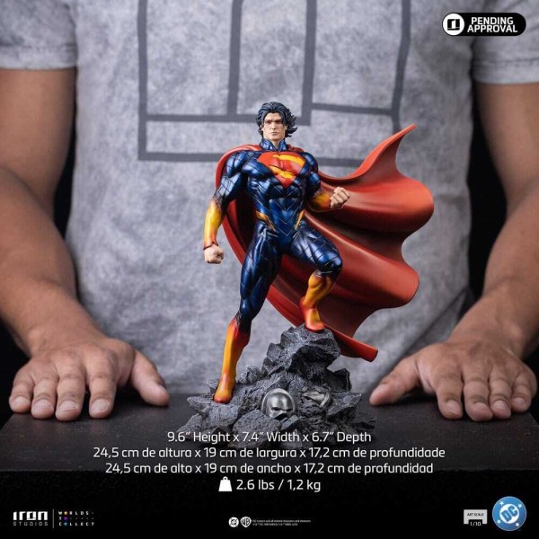 Art Scale Superman Absolute 25cm - Iron Studios DC Comics.