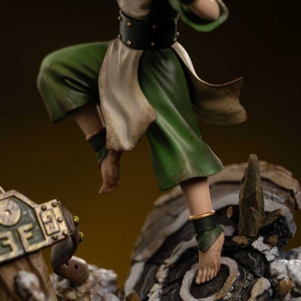 Art Scale Toph 20cm - Iron Studios Avatar: La leyenda de Aang