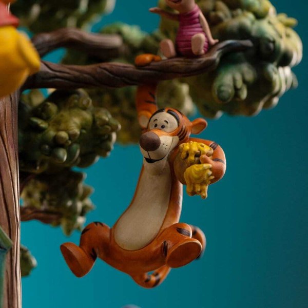 Art Scale Deluxe Winnie the Pooh y Amigos (100.º aniversario) 31 cm - Iron Studios Disney Classics