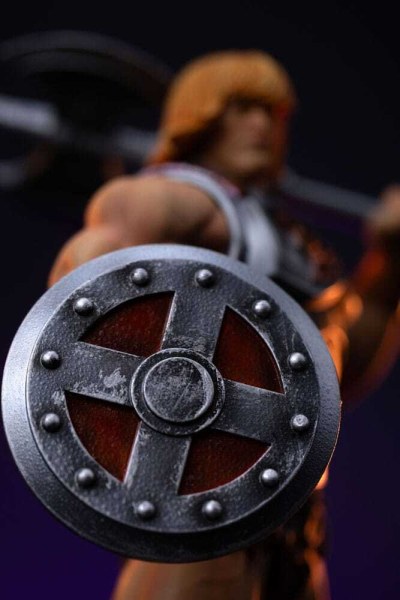 Estatuilla Masters of the Universe 1 10 Scale He-Man Battle Armor Version 23 cm